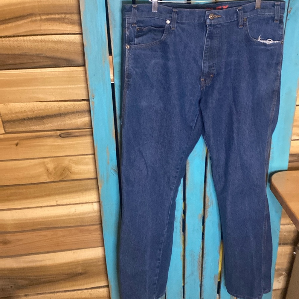Dickies Flex relaxed straight leg jeans size 38x34 stretchy fabric distressed